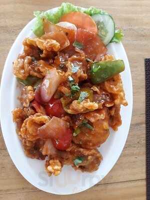 Half & Half - Kitchen & Pub