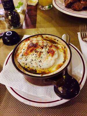 Hizon's Cakes & Pastries