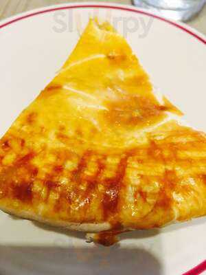 Hizon's Cakes & Pastries