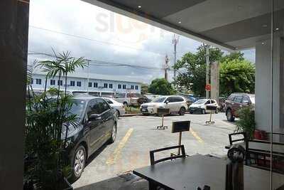 Yang Chow Restaurant