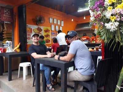 Lola Ibyang's Bagnet Kawali