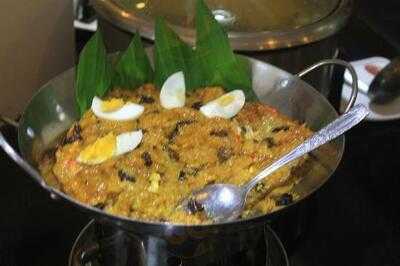 Rico's Fastfood - Barretto Branch