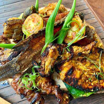 Mabini's Kainan Kapihan Tindahan