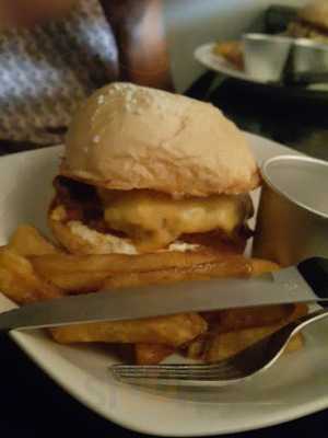 Boho Sarapsody Bistro