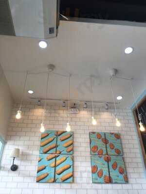 Starr' Famous Shake, Katipunan