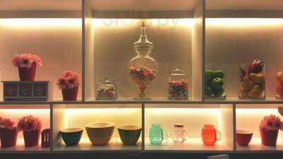 Pink Pantry Of Floti Cafe, Inc.