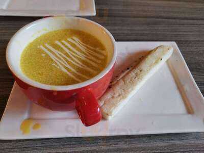 Fat Russel's Kitchen