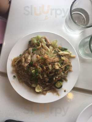 Mae San Cakes & Pastries