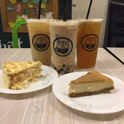 Moonleaf + Bunnies Cafe
