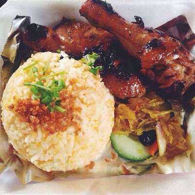 Leoning's Pancit Palabok