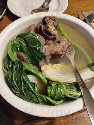 Elyong's Ihaw-ihaw & Restaurant