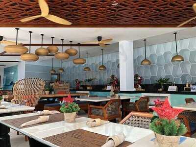 Alon Cafe & Bar Lounge