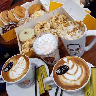 J.co Donuts & Coffee