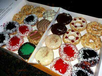 J.co Donuts & Coffee