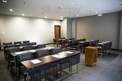 Millie's All-day Dining At Microtel Acropolis, Qc