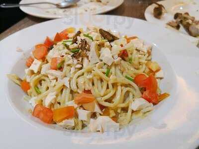 Kalye Ysaw Grillhouse And Restaurant