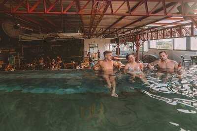 Mad Monkey Kitchen & Bar - Cebu City