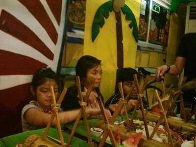 Blackbeard's Seafood Island