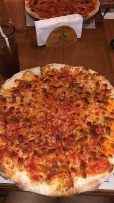 Giuseppe Pizzeria & Sicilian Roast