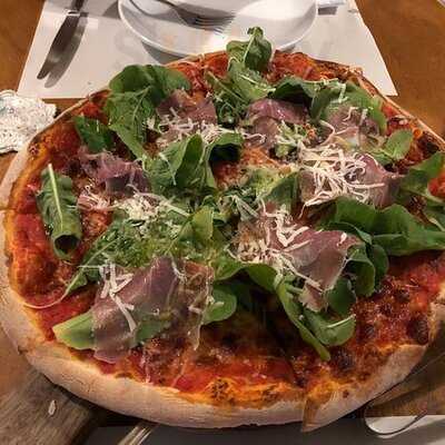 Giuseppe Pizzeria & Sicilian Roast