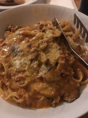 Giuseppe Pizzeria & Sicilian Roast