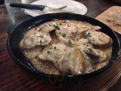 First 5 Sports Lounge & Cafe