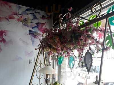 Yolks Flower Cafe + Cupcakery