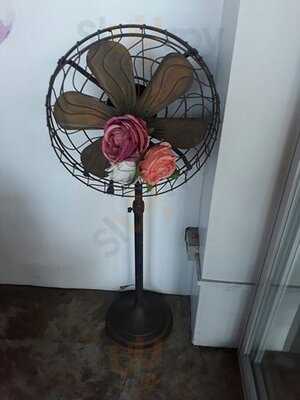 Yolks Flower Cafe + Cupcakery