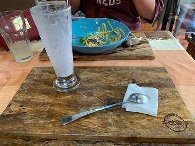 Etc Eat & Treats Cafe