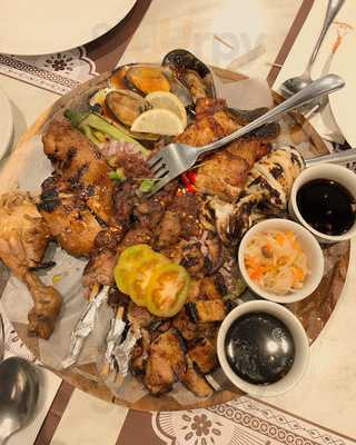 Qubiertos Grill & Restaurant