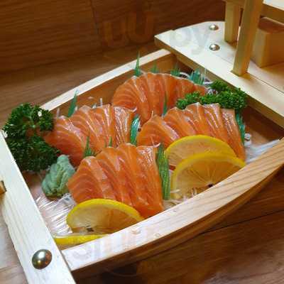 Overtones Ito Sushi Bar & Japanese Restaurant