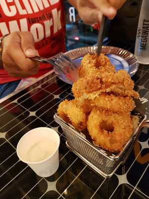 Megawatt Pizza & Steak