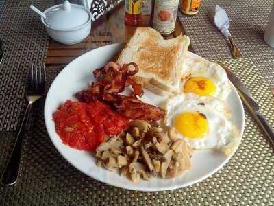 Oasis Cafe & Restaurant