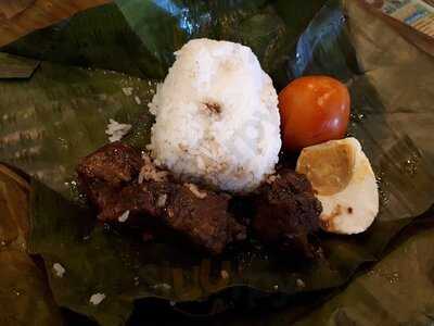 Nid's B'alot & Bilao