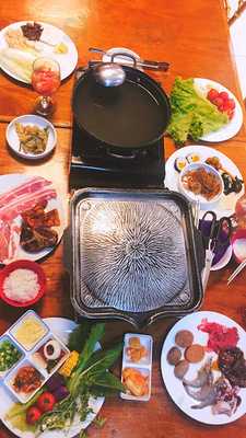 Samgyeop Pocha Korean Grill And Rooftop Lounge