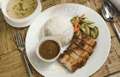 Makan Makan Asian Food Village