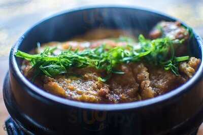 Spoon And Stone Cafe