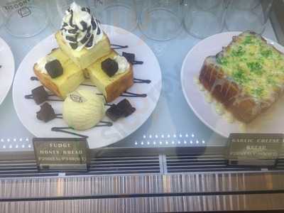 Mangosix Coffee & Dessert