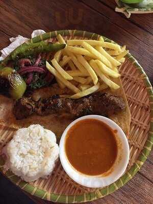 Dani's Palace Shawarma And Grill