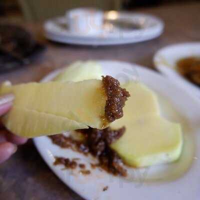 Dencio's Bar And Grill