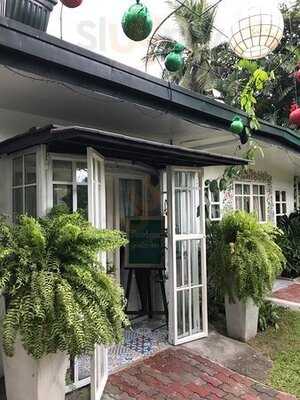 Maria Luisa Garden Room