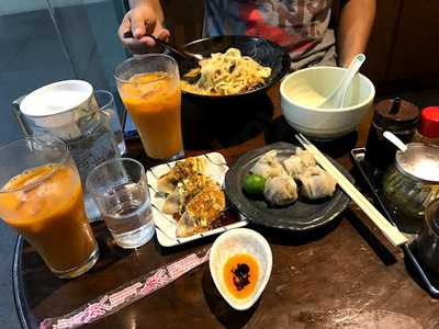 Wabi-sabi Noodle House And Vegetarian Grocery