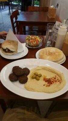 Beni's Falafel