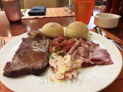 Dining At Makati Shangri-la Manila