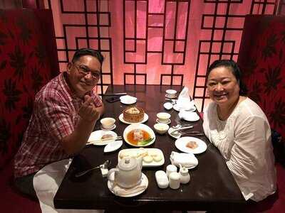 Dining At Makati Shangri-la Manila