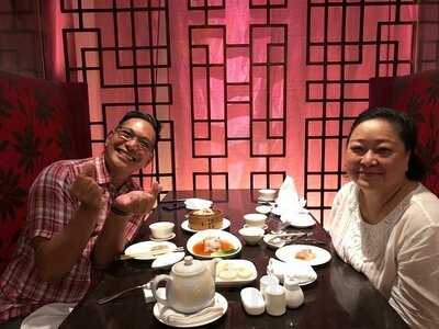 Dining At Makati Shangri-la Manila