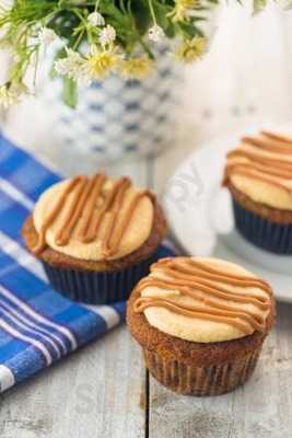 Mom And Tina's Bakery Restaurant