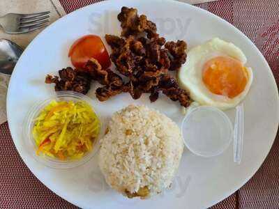 Mom And Tina's Bakery Restaurant