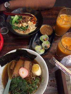 Wabi-sabi (tomas Morato)