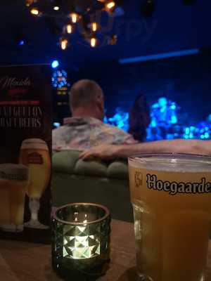 Movida Fashion Food + Club